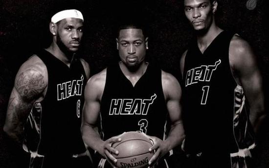 大联盟在 1969 年正式划分东西分区，季后赛规模首次扩大