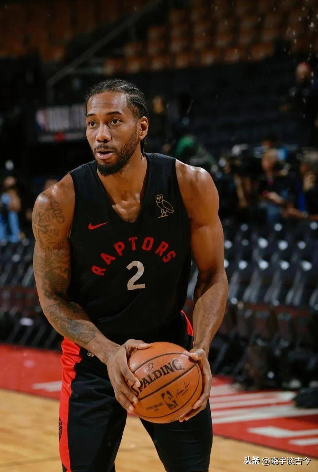 连续92场得分20+，亚历山大追平张伯伦并列历史第2