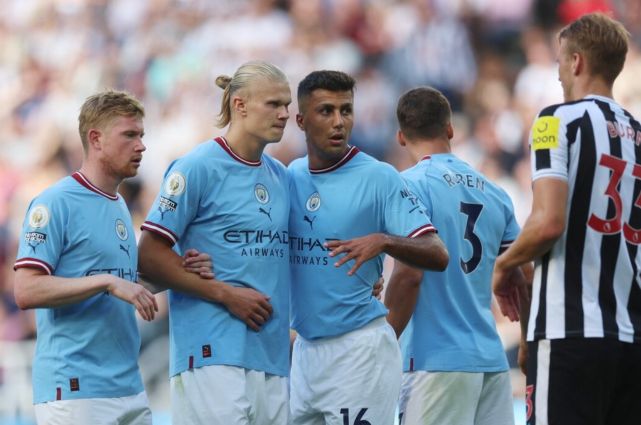 这树能上吗？日本博主：阿森纳正考虑冬窗签久保建英