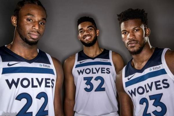 花样女神降临 山海剑途为你开启时光恋曲