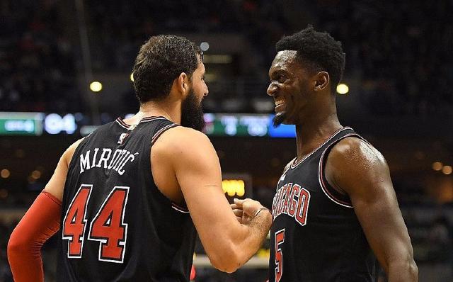 阿伦·贾吉在 2022 年击出单季第 62 支本垒打，刷新美联单季纪录并全票当选 MVP